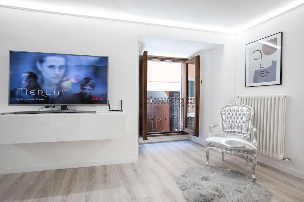 My Piazza Navona Jacuzzi Suite -Topcollection Рим Екстериор снимка