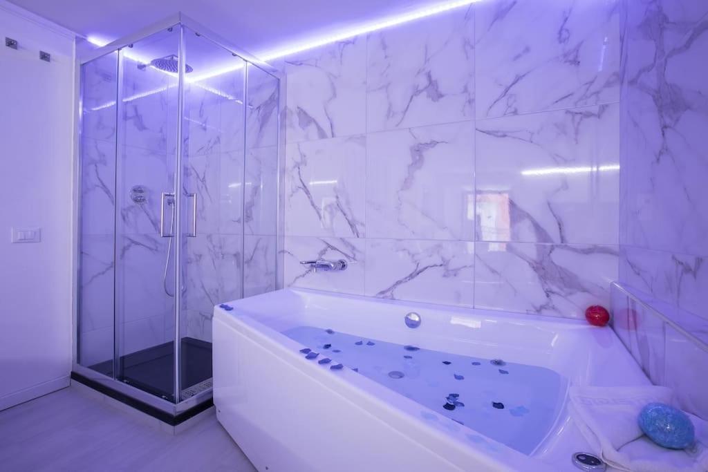 My Piazza Navona Jacuzzi Suite -Topcollection Рим Екстериор снимка
